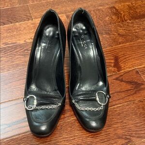 Gucci Black Leather Loafers with Silver Chain Detail